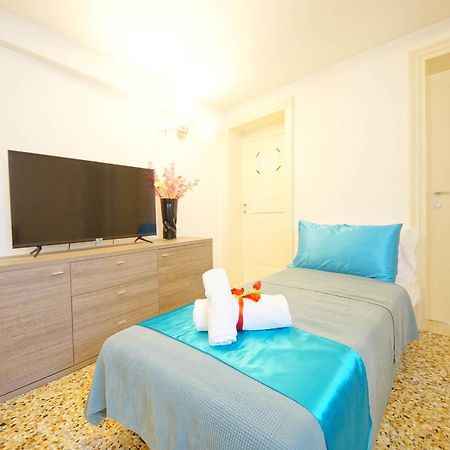 Sant'Aponal Apartment Rialto Venecia Exterior foto