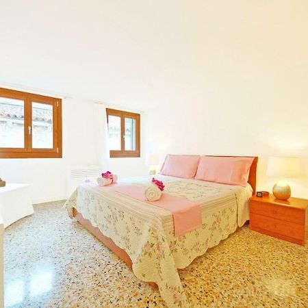 Sant'Aponal Apartment Rialto Venecia Exterior foto