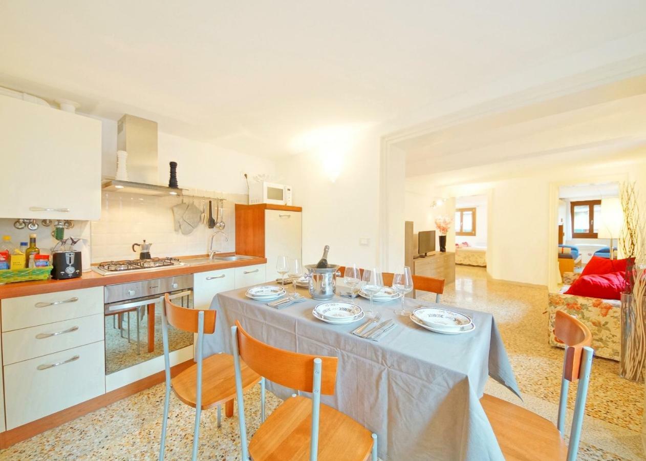 Sant'Aponal Apartment Rialto Venecia Exterior foto
