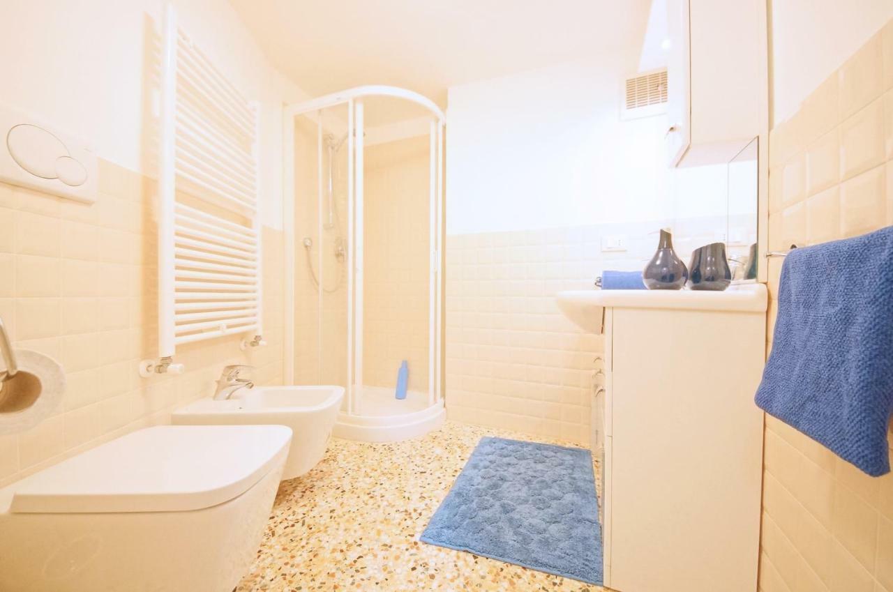 Sant'Aponal Apartment Rialto Venecia Exterior foto